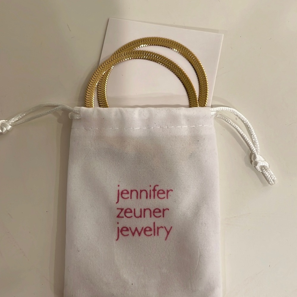 NWT Jennifer Zeuner gold necklace
